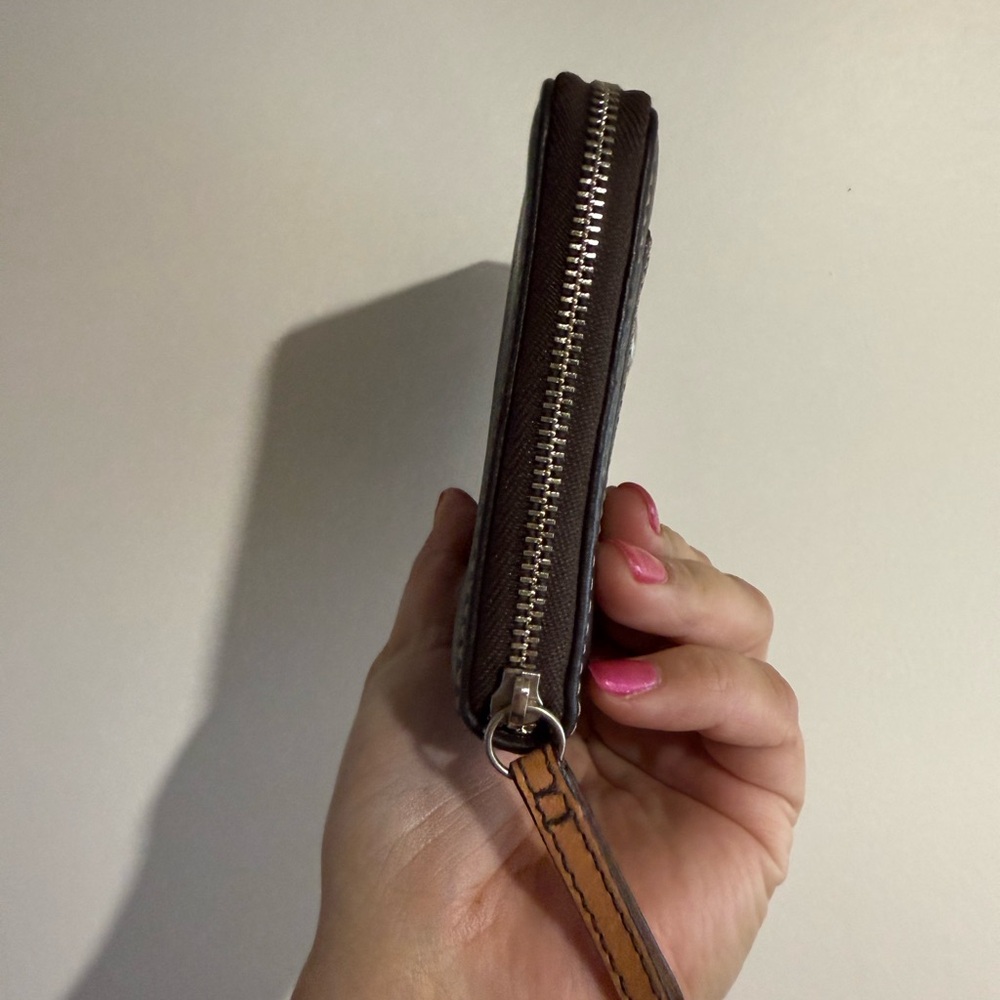 Coach Chelsea Dark Brown Leather Zip Wallet - Picture 4 of 8
